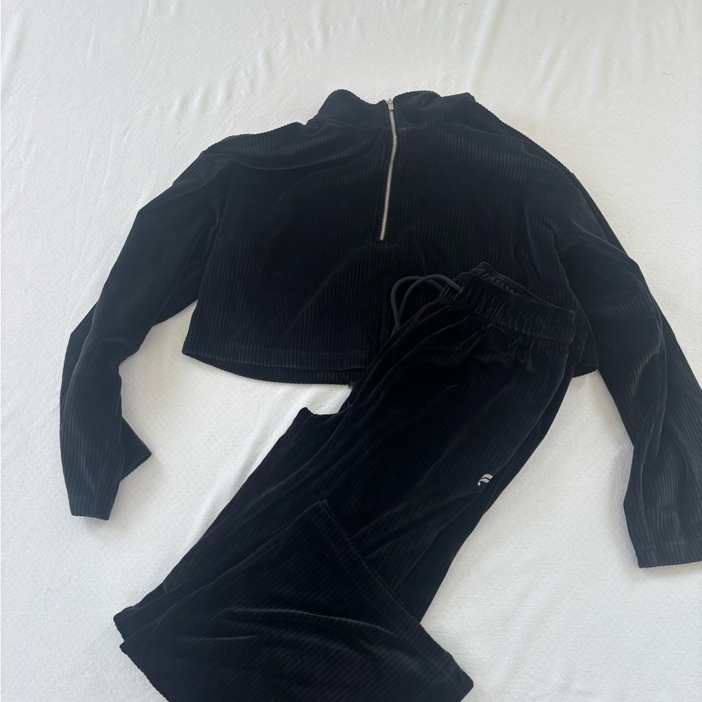 Fabletics Petite Velvet Cropped Sweat Set